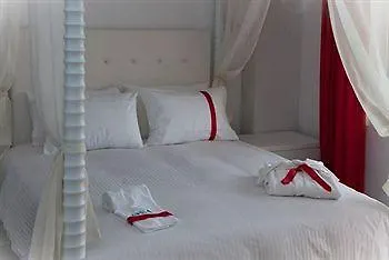 Thea - & Lejlighedshotel Marmari (Evia)