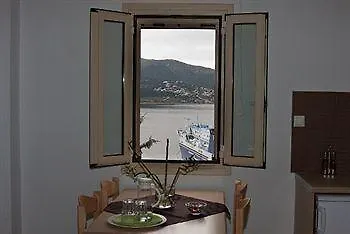 Thea - & Lejlighedshotel Marmari (Evia)