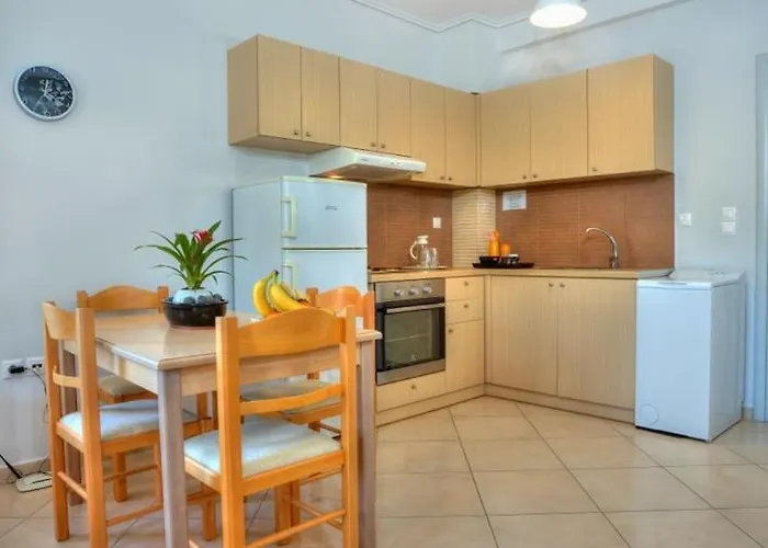 Lägenhetshotell Thea - & 3*