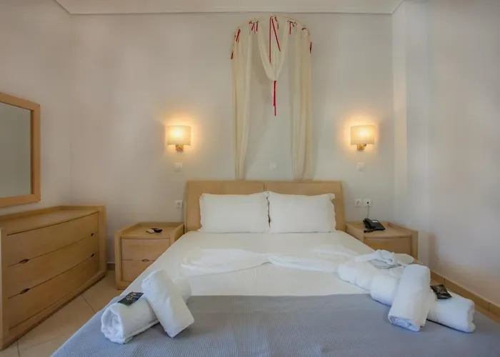 Lägenhetshotell Thea - & Marmari (Evia)